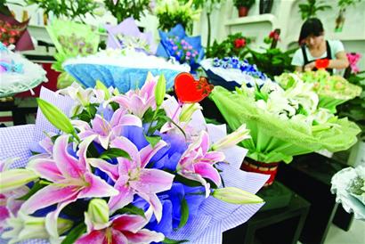 父亲节至，苏州鲜花生意冷清主打品种未涨